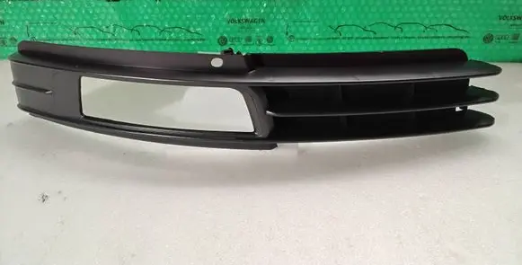 Audi A6 S6 C6 4F Front fog light trim/grill 4F0807682 4F0807682P