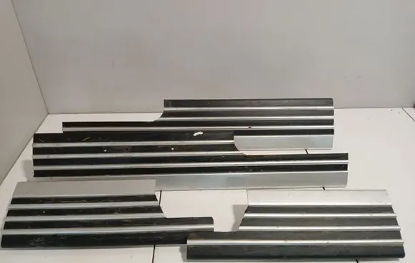 Land Rover Range Rover L322 sill trim set (inner) 080182