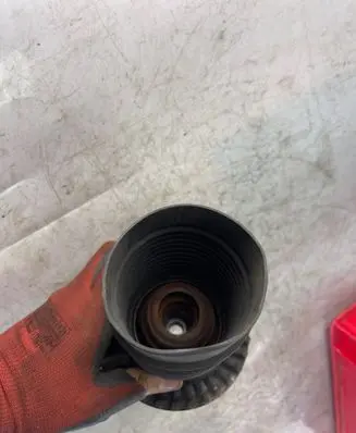 Chrysler 300 - 300C Front upper strut mount 04895412ac