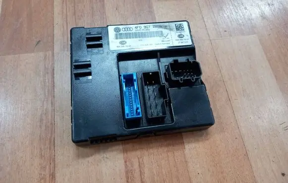 Audi A6 S6 C6 4F Light module LCM 4F0907289G 4F0910289G 5DK00876224