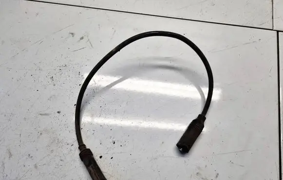 Volkswagen Golf III Ignition plug leads 
