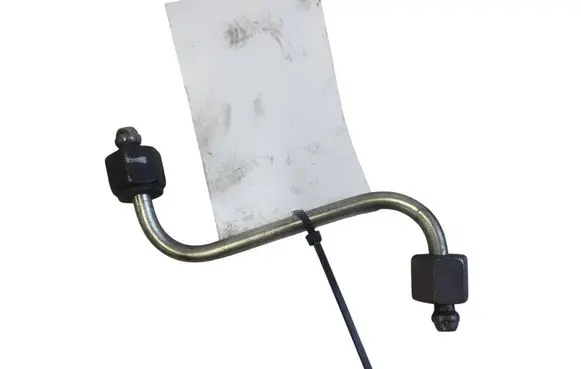 Citroen C5 Fuel injector supply line/pipe 