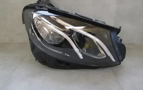 Mercedes-Benz E W213 Headlight/headlamp A2139066601