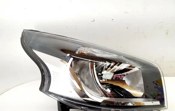 Renault Trafic III (X82) Headlight/headlamp 260105172R 1LE01141044