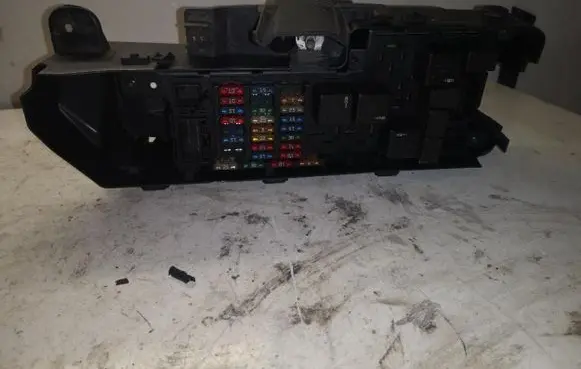 Volvo V70 Fuse box set 9494210 A17210