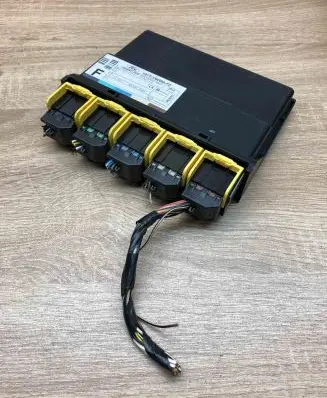 Ford Focus Comfort/convenience module 1S7T15K600FC 5WK48730E WithPlug