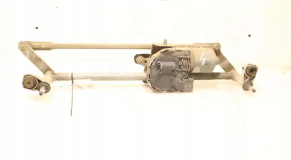 Front wiper linkage and motor
