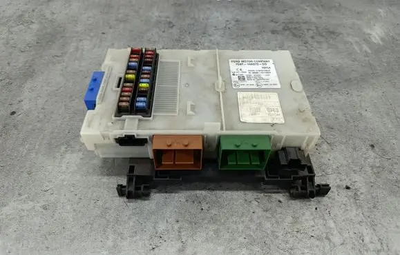 Ford Mondeo MK IV Fuse box set 7G9T14A073DD