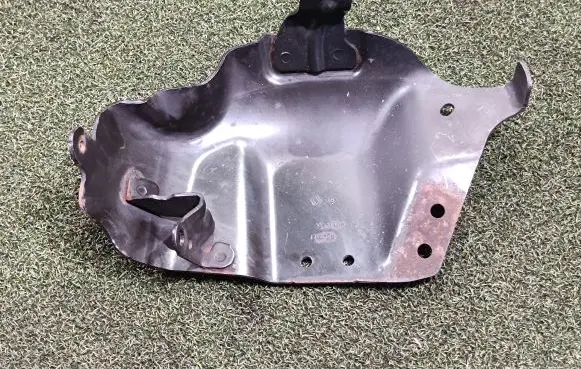 Renault Master III Other engine bay part 364211 40114 40114A