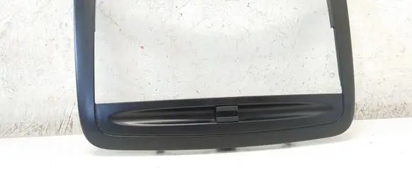 Mercedes-Benz Vito Viano W639 Radio/GPS head unit trim A6396800407 A6396891639 6396800407