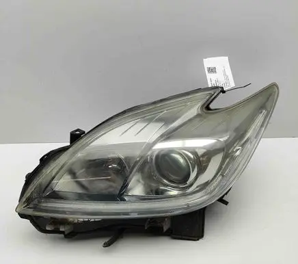Toyota Prius (XW30) Headlight/headlamp 8118547411