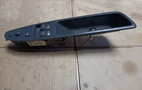 Volvo S40, V40 Electric window control switch 30889749 01W463 19206