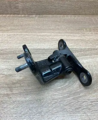 Mercedes-Benz C W205 Front door upper hinge A046572