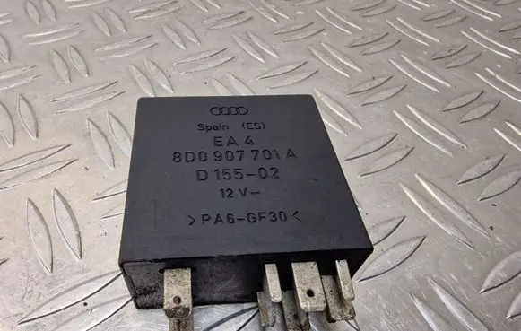 Audi A8 S8 D2 4D Other relay 8D0907701A