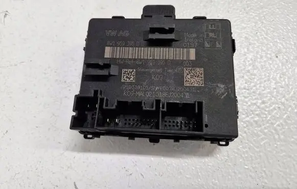 Audi A3 S3 8V Door control unit/module 8W1959395D