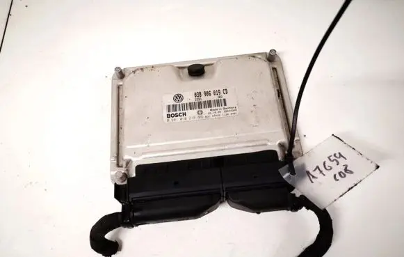 Volkswagen PASSAT B5 Engine control unit/module 038906019cd 038906019