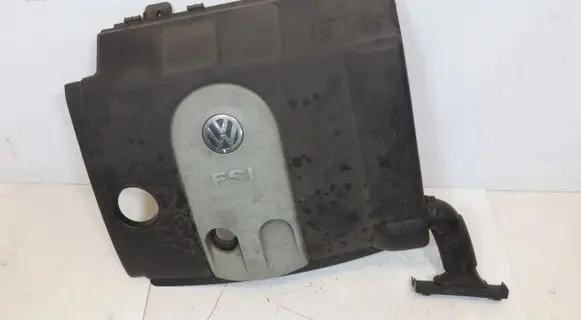 Volkswagen Golf Plus Engine cover (trim) 03C129607N