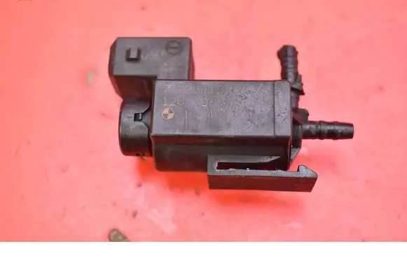BMW X3 E83 Vacuum valve 1742712
