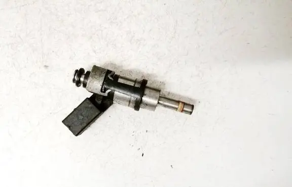 Audi A6 S6 C6 4F Fuel injector 06D133036D