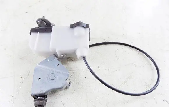 Mazda 5 Fuel tank cap lock motor 