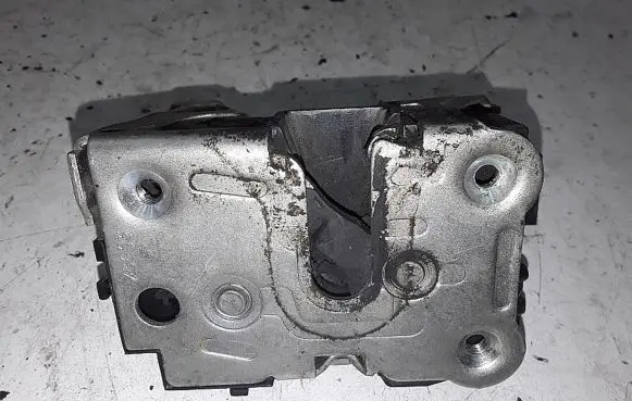 Renault Master II Front door lock