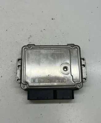 Hyundai i40 Engine control unit/module 391202A221 0281019573