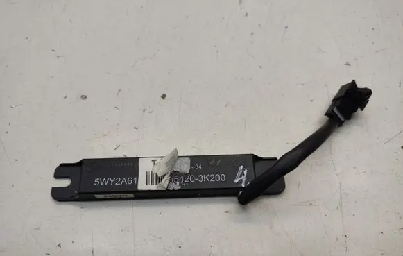 KIA Optima Aerial antenna amplifier 954203K200