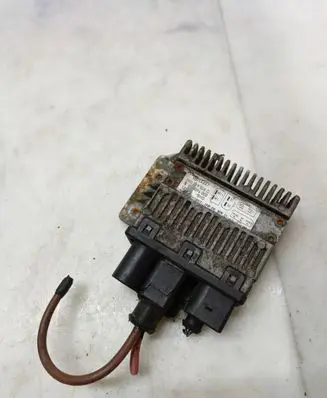 Coolant fan relay