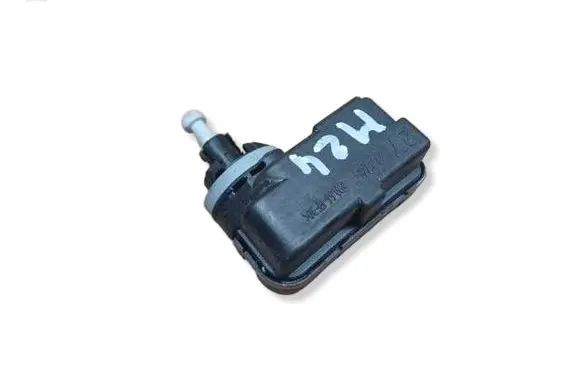 Seat Leon (1P) Headlight level adjustment motor 5P0941295