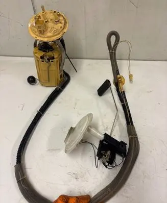 Volvo S60 In-tank fuel pump 0580303065 30671066