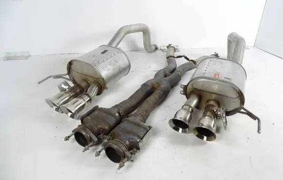 Muffler/silencer