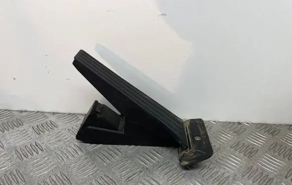 BMW 5 F10 F11 Accelerator throttle pedal 6860784 35426860784