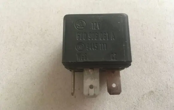 Skoda Octavia Mk1 (1U) Other relay 6U0906061A