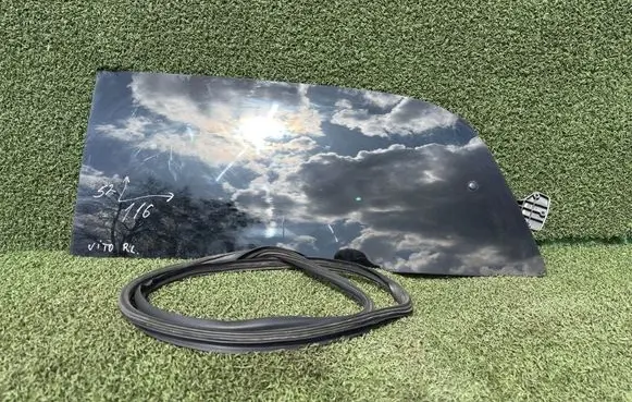 Mercedes-Benz Vito Viano W639 Rear side window 43R004536 DOT211M93AS3