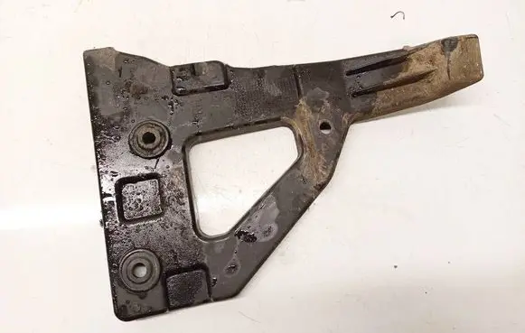 Audi A6 S6 C6 4F Front bumper mounting bracket 4f0807228