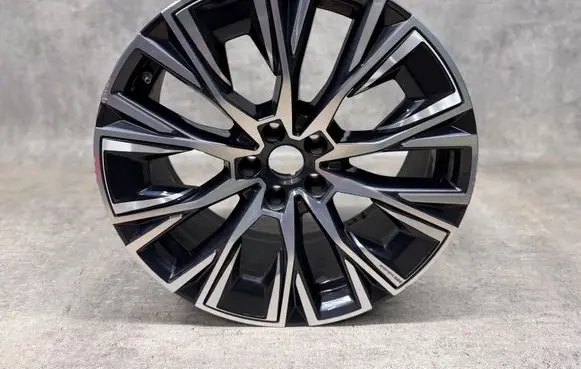 BMW i4 R20 alloy rim 
