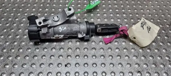 Volkswagen Polo V 6R Ignition lock 6R0905851B