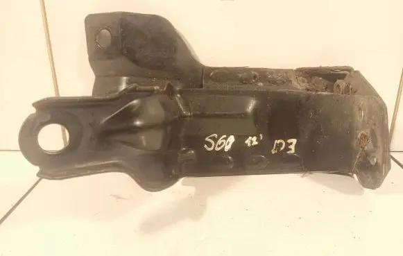 Volvo S60 Radiator mount bracket 31261931