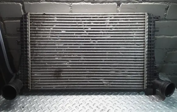 Volkswagen PASSAT B6 Intercooler radiator 3C0145805P
