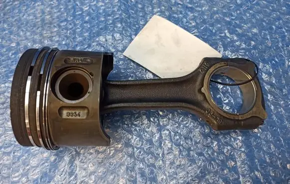 Mercedes-Benz C W203 Piston with connecting rod 8854 NORAL 611