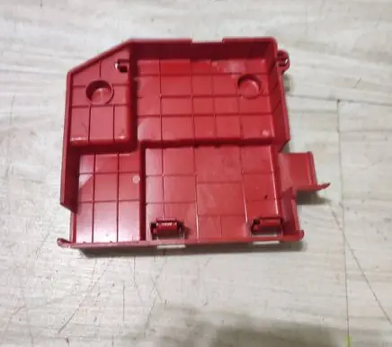 Fiat 500X Battery box tray cover/lid 