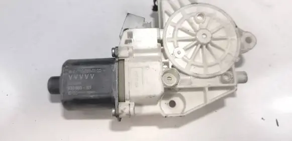 Mercedes-Benz B W246 W242 Front door window regulator motor A2469065100 933865101