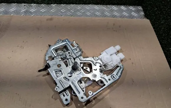 Renault Master III Sliding door lock BBQ0516