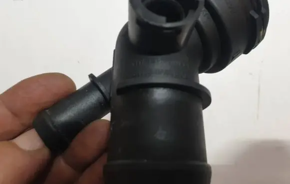 Volvo S60 Engine coolant pipe/hose ECS5D