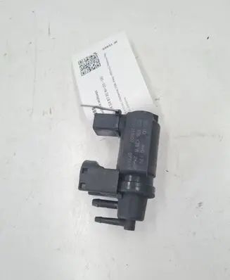 Audi A4 S4 B7 8E 8H Turbo solenoid valve 059906628B