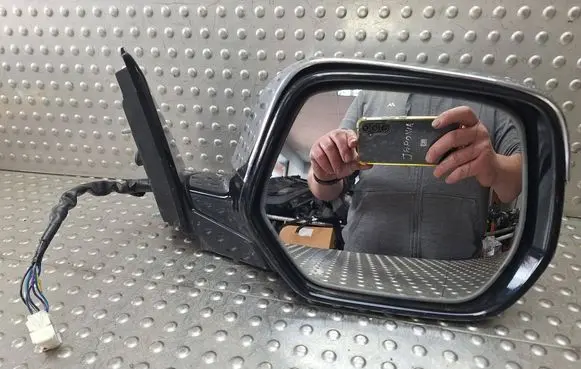 Honda CR-V Front door electric wing mirror S27730427