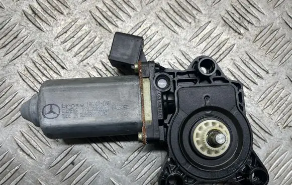 Mercedes-Benz CL C215 Rear door window regulator motor 106317100 14064609 7743003011