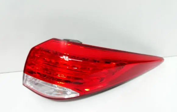 Hyundai i40 Rear/tail lights 924023Z0 1513