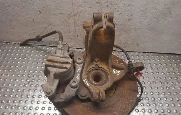 Citroen C3 Front wheel hub spindle knuckle S17986015 5P5