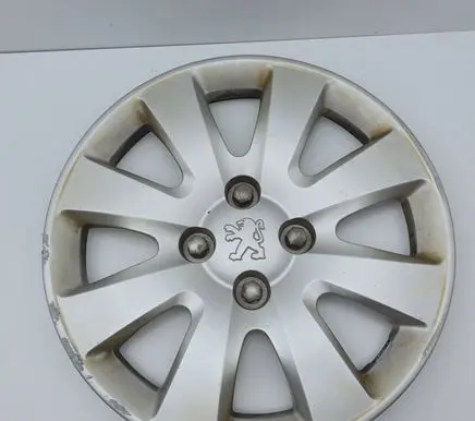 Peugeot 207 R15 wheel hub/cap/trim 9651017380 9651551480